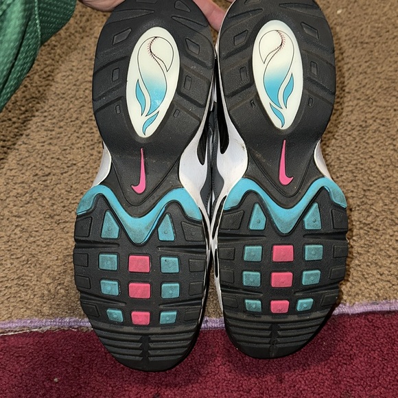 Nike Griffey max 1 gray, and pink and blue - Picture 5 of 7